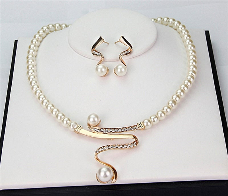 Aya™ | Necklace and Earrings Set