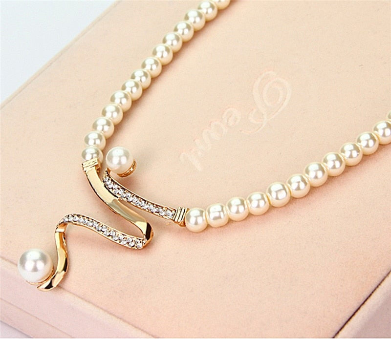 Aya™ | Necklace and Earrings Set